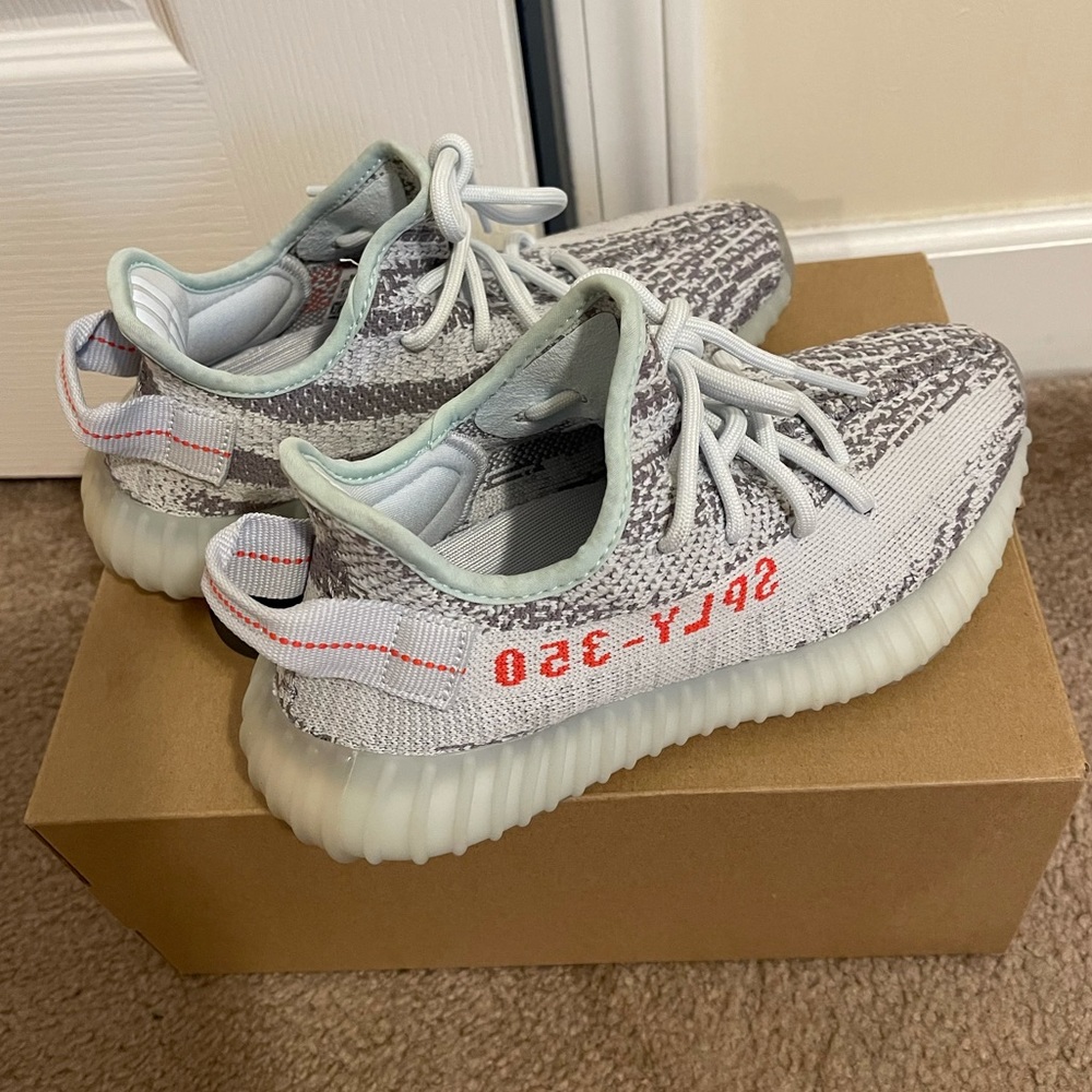 Yeezy Boost 350 V2